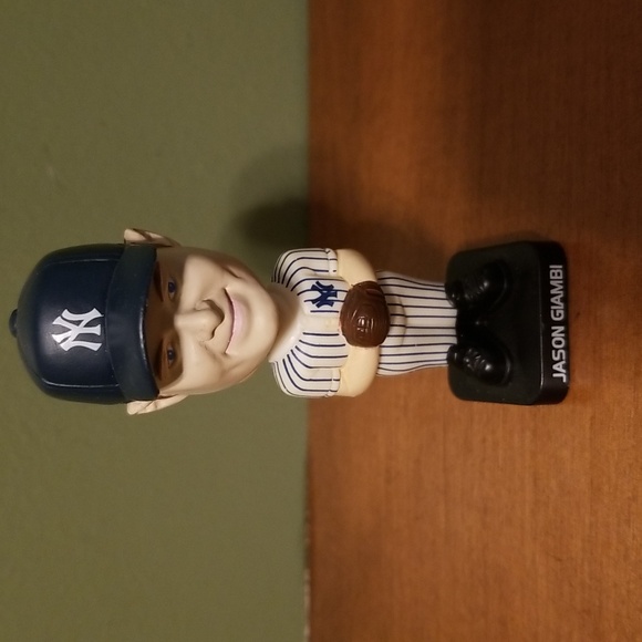 Derek Jeter/Jason Giambi Bobbleheads (Yankees) - Picture 3 of 6